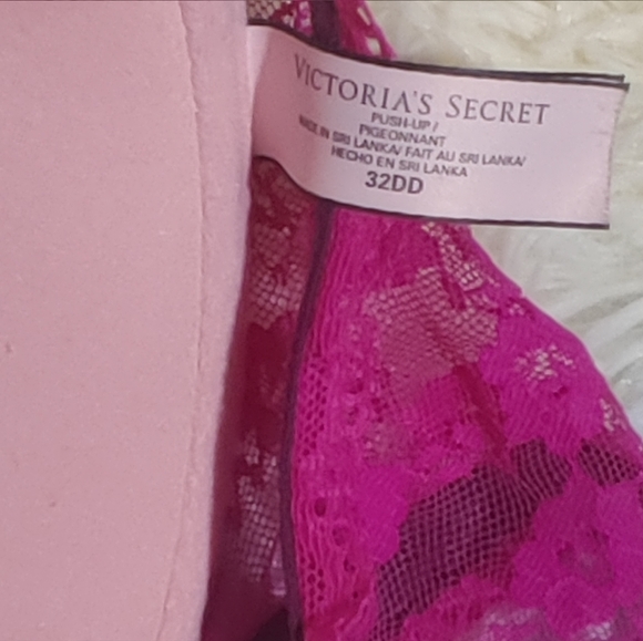 Victoria Secret bra - Picture 3 of 3